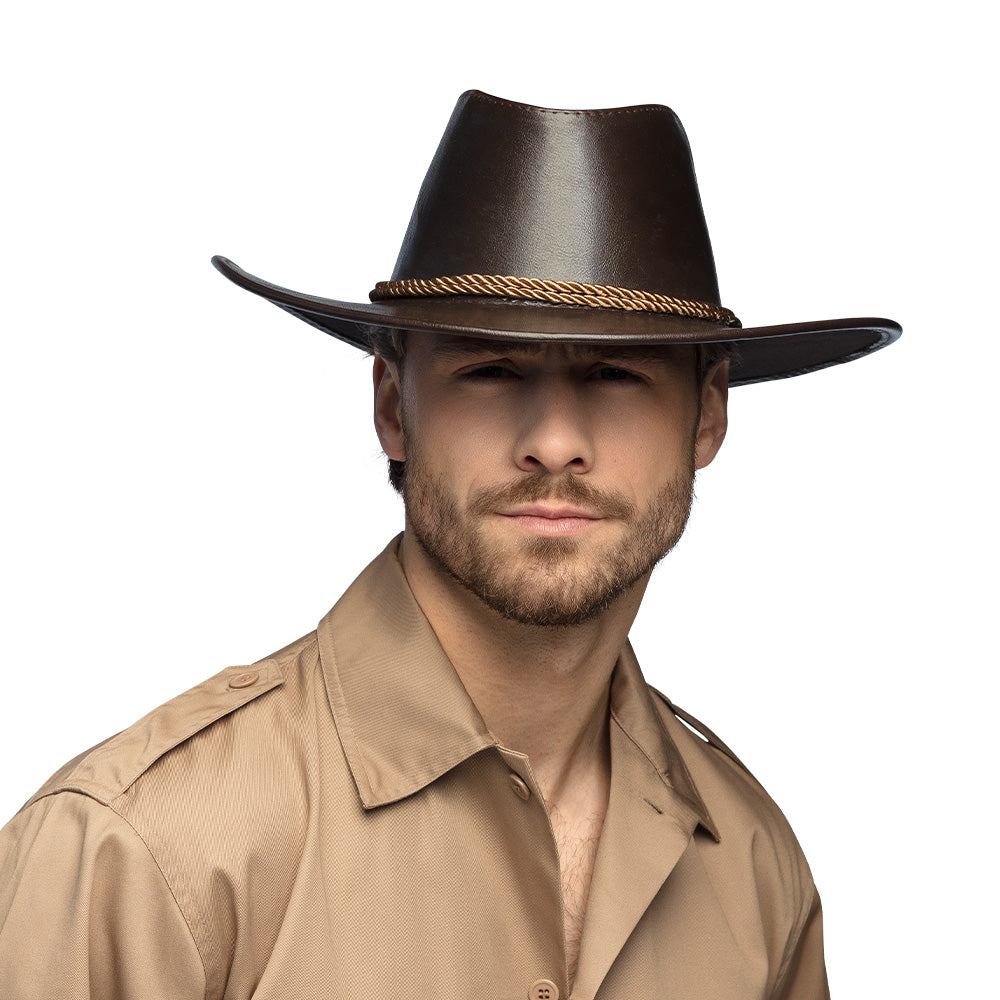 Brown Outback cowboy hat for adults made of 50% polyurethane and 50% EVA, unisex western style with hangtag packaging.