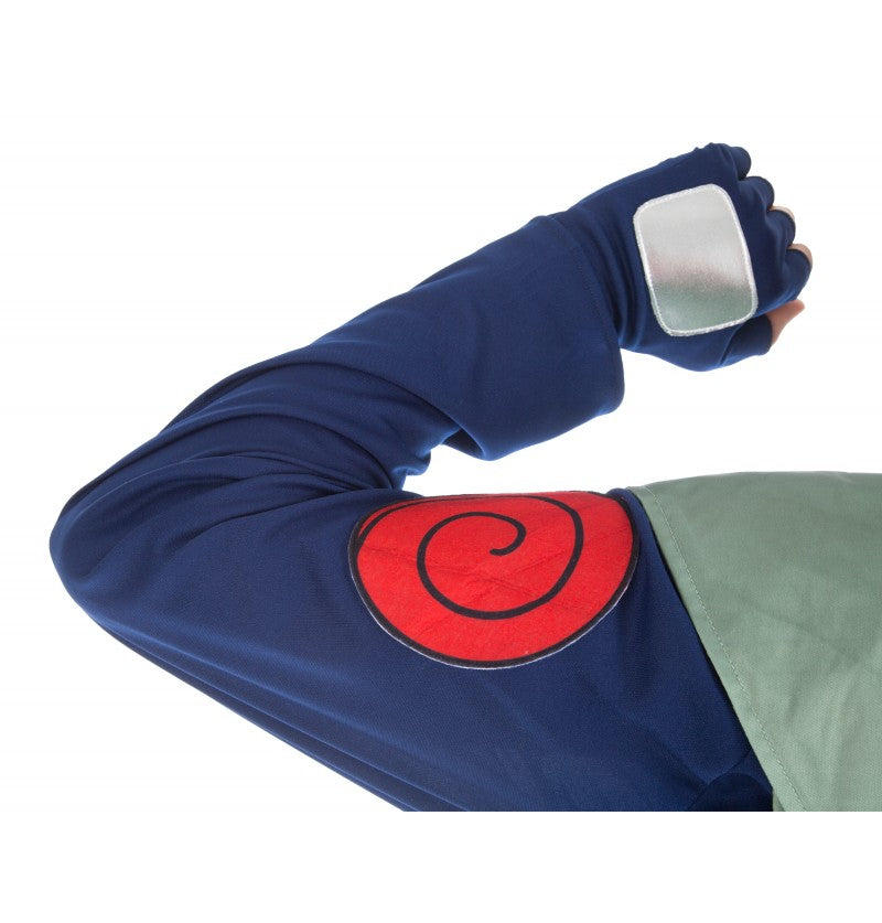 The image shows a set of party plates featuring Kakashi Hatake from the anime Naruto Shippuden, designed for themed celebrations.