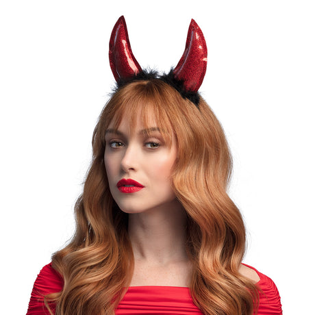 Red Tiare She-Devil headband for women with polyester and cock feathers, perfect for adult Halloween costumes and devil-themed parties.
