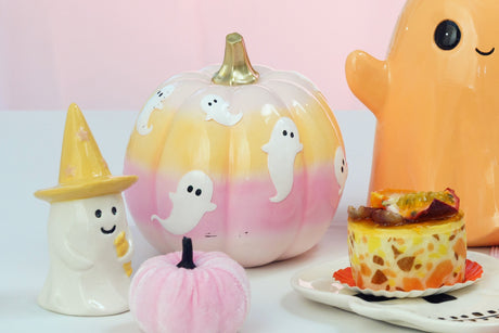 Citrouille Halloween dégradé rose et jaune à fantômes avec fantôme en résine, goûter d'Halloween pastel