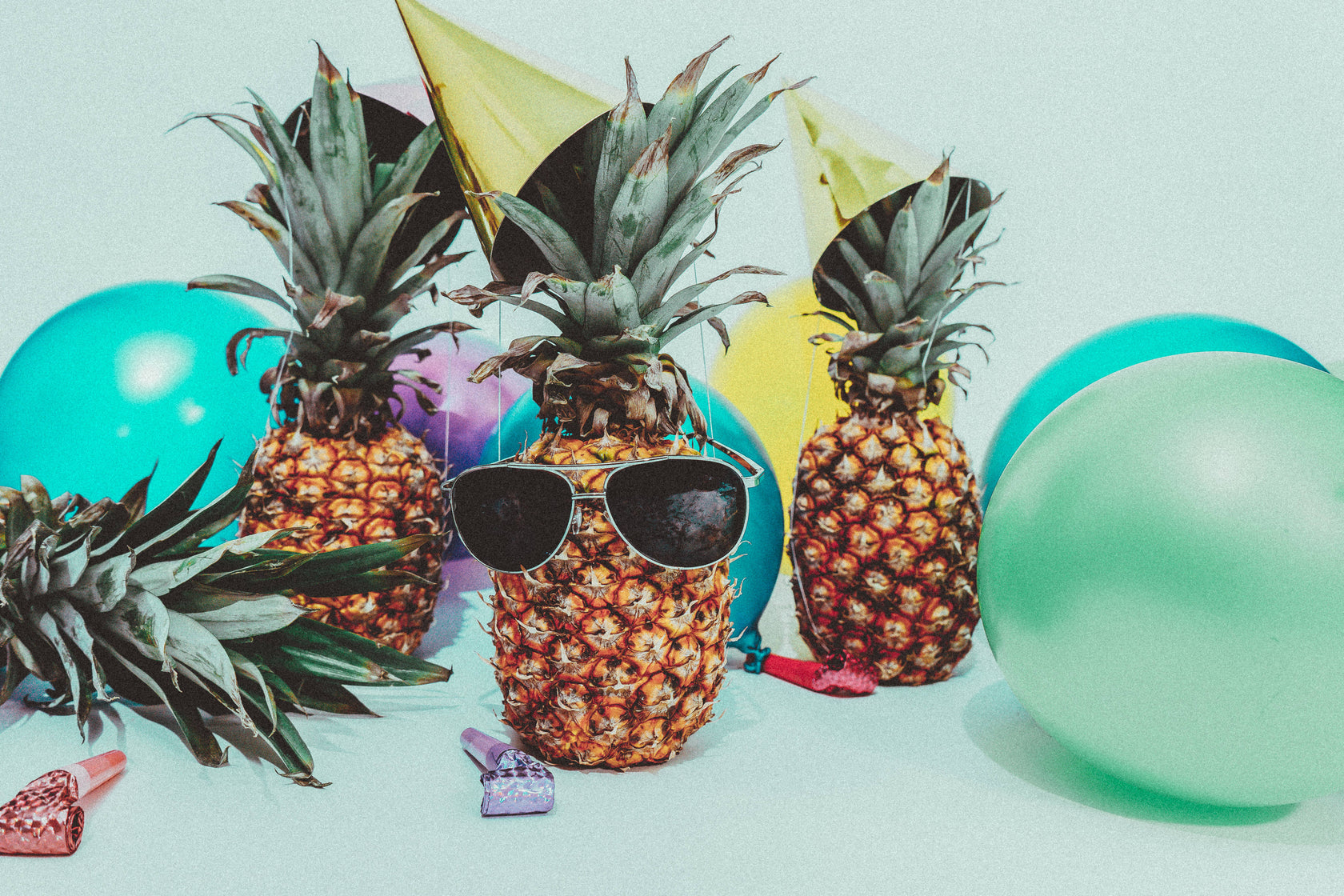 Ananas faisant la fête